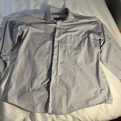 Van Heusen - Regular Fit - Wrinkle Free - L Men’s Dress Shirt  (size 16-16.5; 32/33)