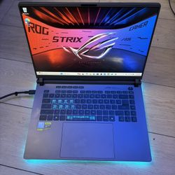 Excellent Condition Asus ROG Strix G16 16” Gaming Laptop