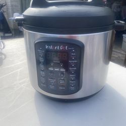 Instant Pot - Gently Used