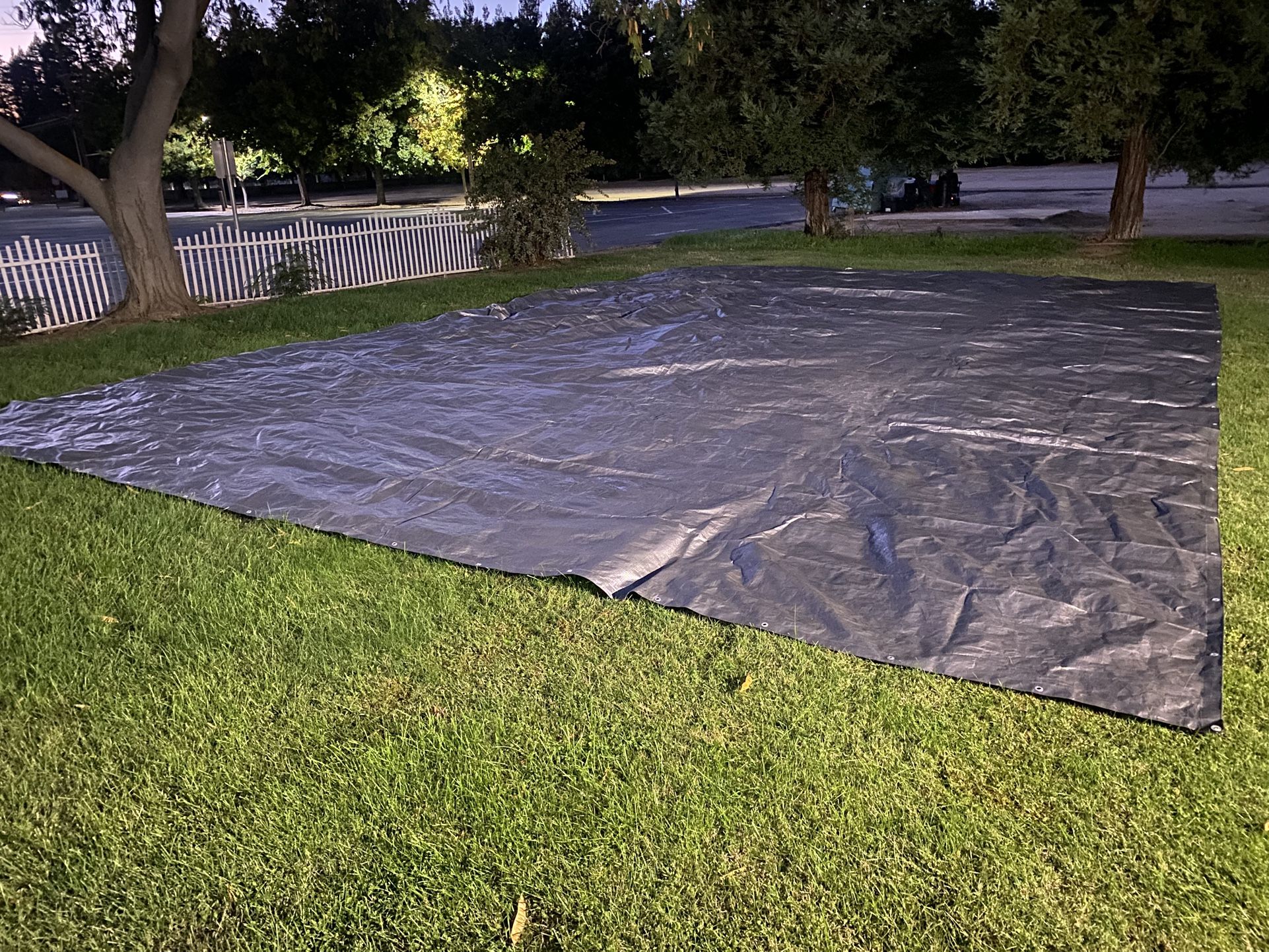 22’ X 34’ Big Tarp / Lona Grande