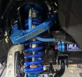 Kings 2.5 With Reservior Front and Back / Mazulla Billet Upper Control Arms For Silverado 1500🔥🔥🔥