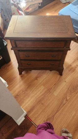 Wood Nightstand with 3 Drawers