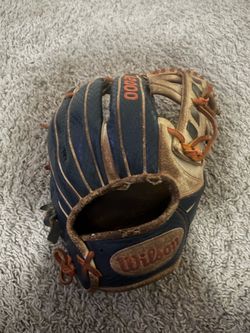 A2000 baseball gloves