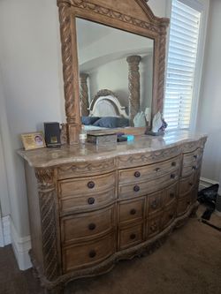 9 drawer dresser with mirror