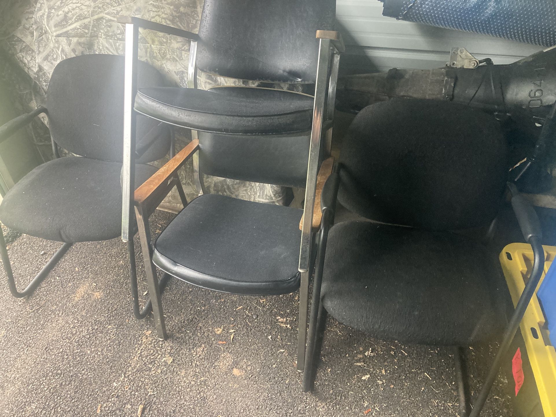 (4) Office Chairs.