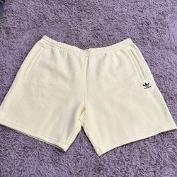 Adidas Men Yellow Fleece Essential Shorts