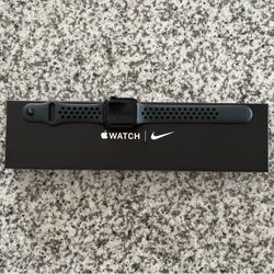 Apple Watch Nike Series 7 41mm Mid Alu A/B Sp Band (GPS + Cellular) please read description