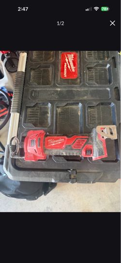 Milwaukee M18 cut out tool