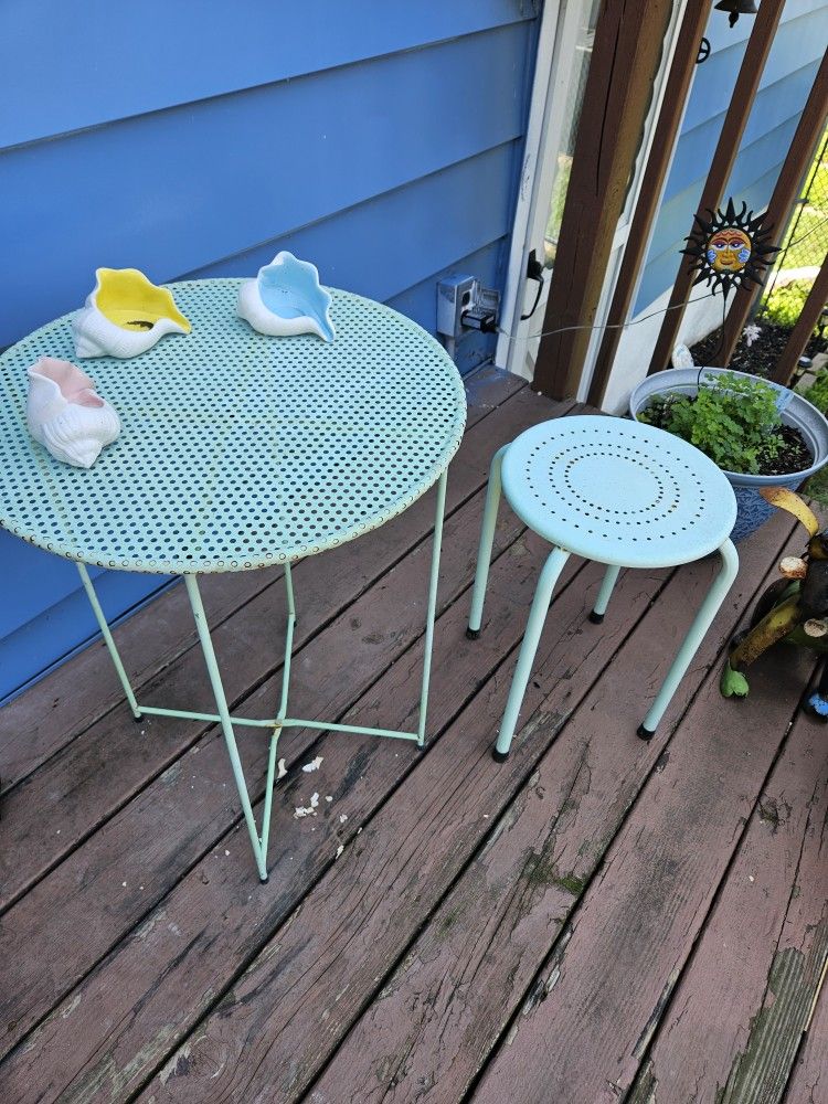 Little Patio Table And Stool