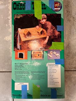 Oregon Trail Miniature Wood Log Cabin