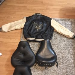 Harley mustang seats for Dyna wide glide 1996-2003 and leather jacket