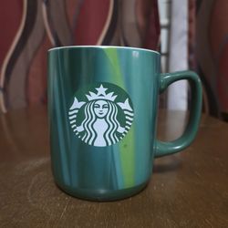 Starbucks 2022 Striped Green Siren Mermaid Logo Ceramic Coffee Cup Mug 15 Oz