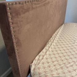 Queen Bed Frame. (pink)