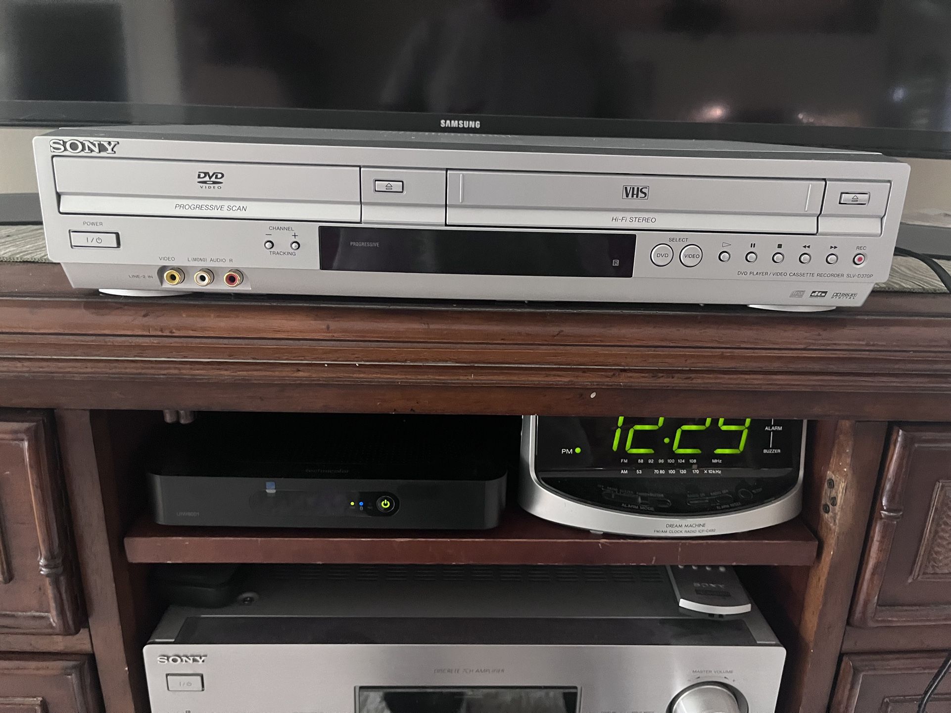 Sony VCR/DVD Excellent Reviews