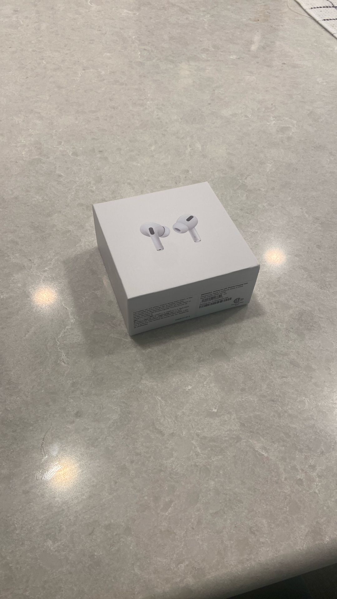 AirPods Pro MagSafe Charging Case