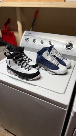 2 pair jordans Size 8