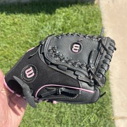 Wilson T-ball Baseball Glove 