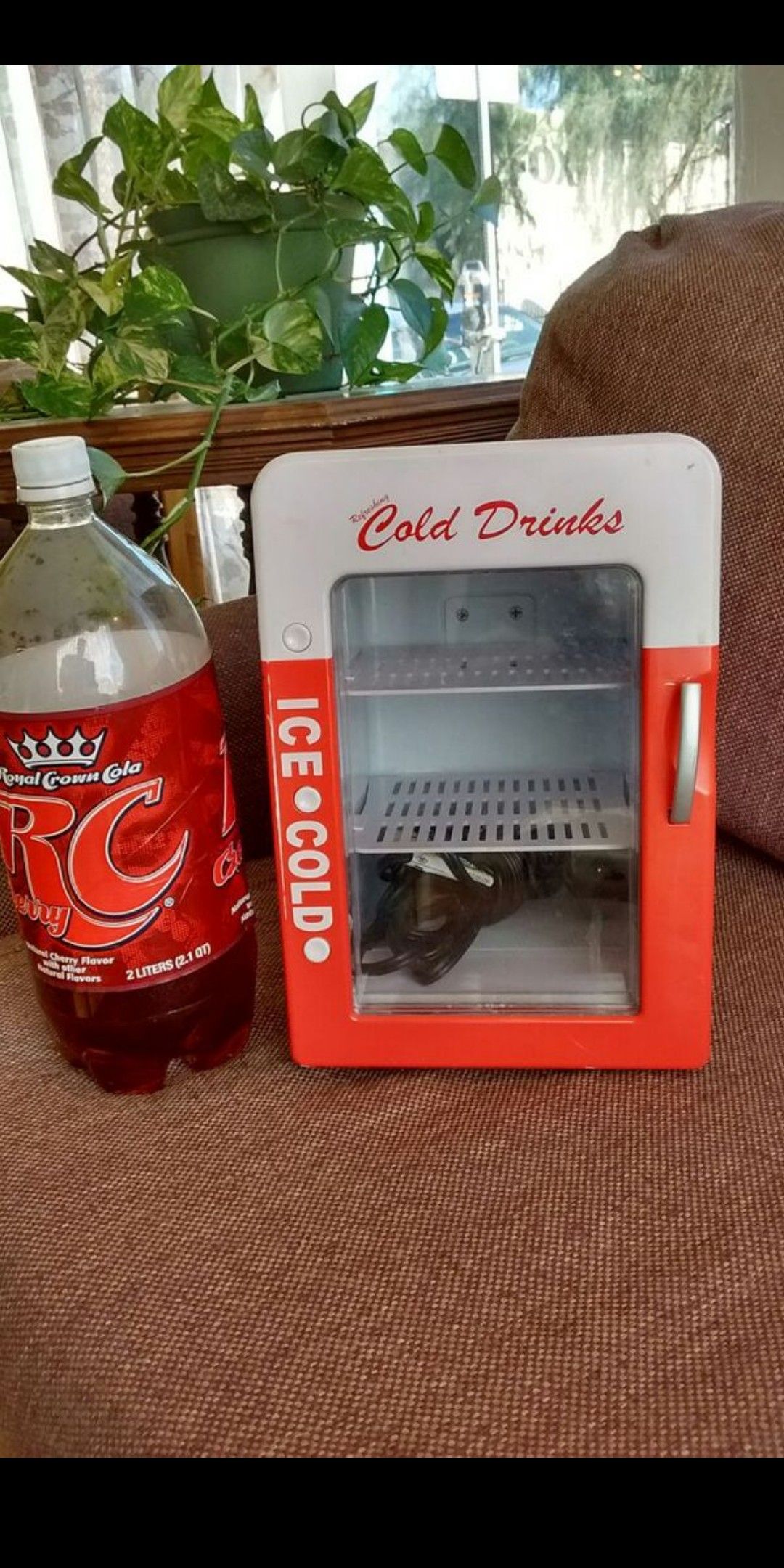 Mini cooler for the room