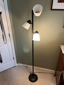 Hampton bay floor lamp deals