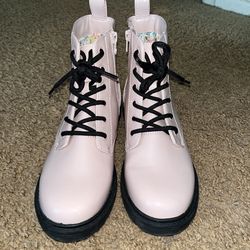 Girls pink boots