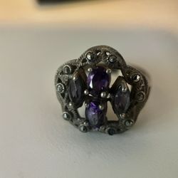 Beautiful 5 1/2 Size Purple Garnet sterling silver ring