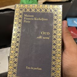 Silk mood oud 2.4 fl oz