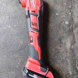 Multitud Con Batería 