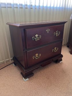 Solid Wood Nightstand – Classic Style w/ Brass Handles 