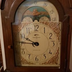 General Electric Westminster chime Self starting electric grandmother clock