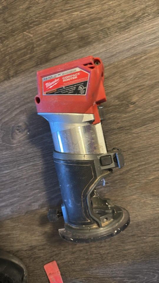 Milwaukee Compact Router 18V for Sale in Las Vegas, NV - OfferUp