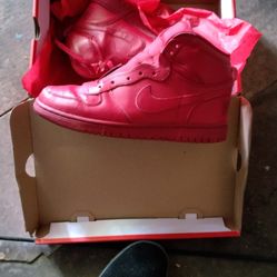 Red High tops Nike Shoes 