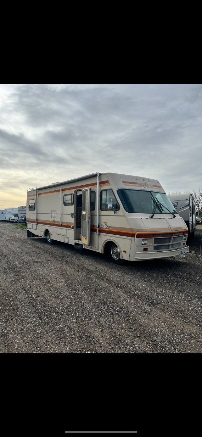 1988 Fleetwood Bounder