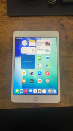 Apple iPad Mini 5th Gen - iPadOS 26.5 64GB