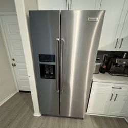 Kitchen Aid Refrigerator 