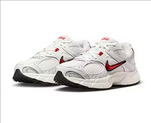 Nike Initiator White Red Platinum Sneakers