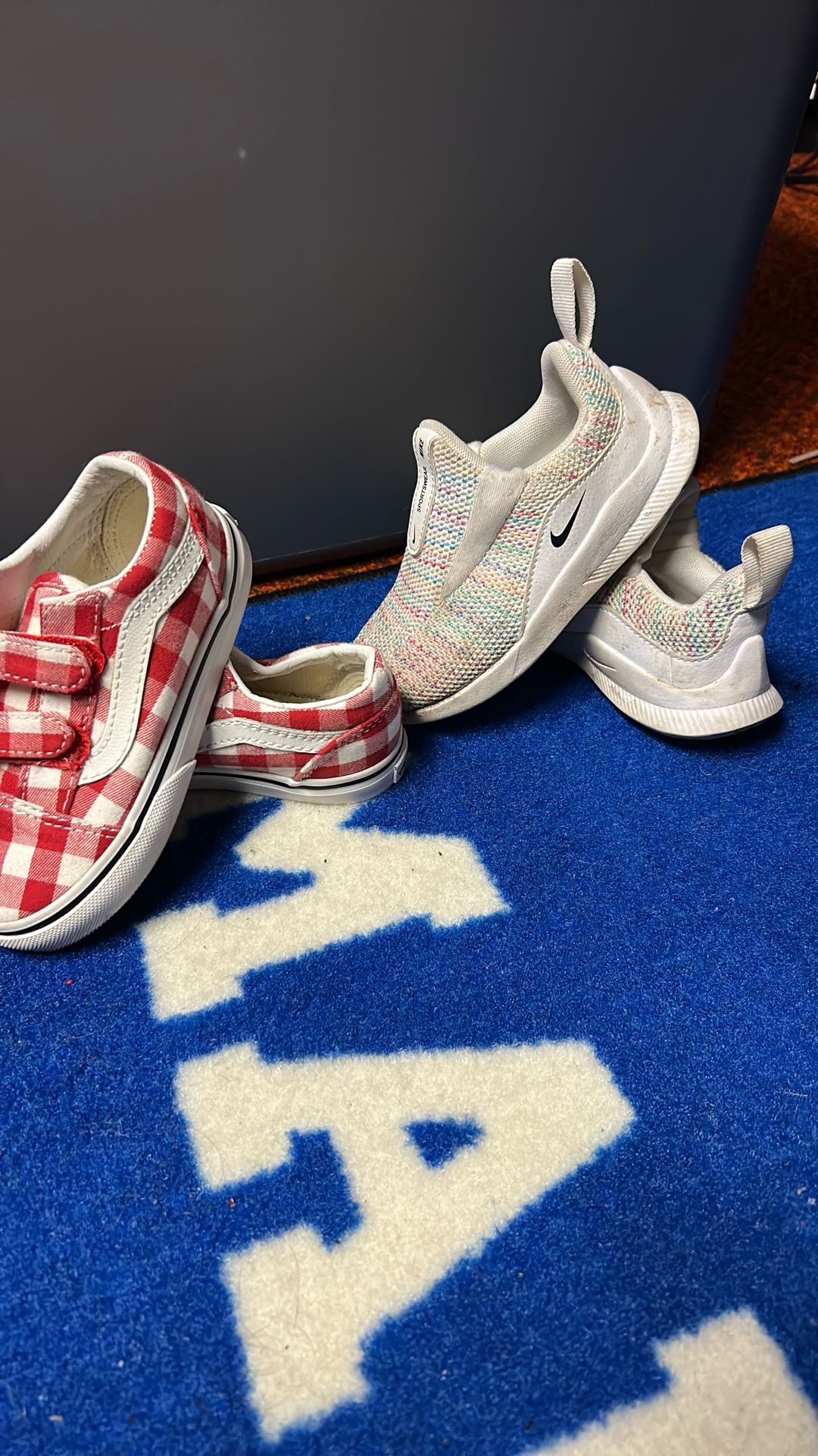 2 Pair Toddler Sneakers Nike And Vans Size 8