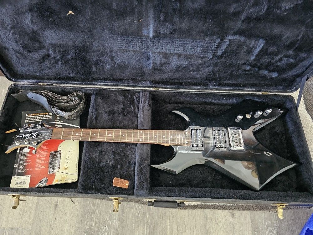 BC Rich Warlock Platinum Series + Amp + Extras