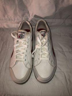 Reebok Classic Sneakers Size 9