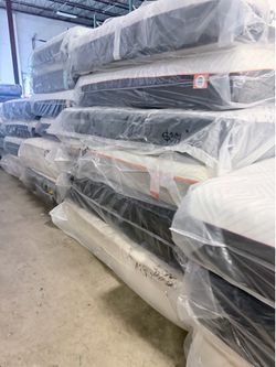 💥King mattress good brands starting from $289 and UP💥 financing available