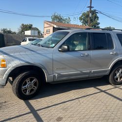 2002 Ford Explorer