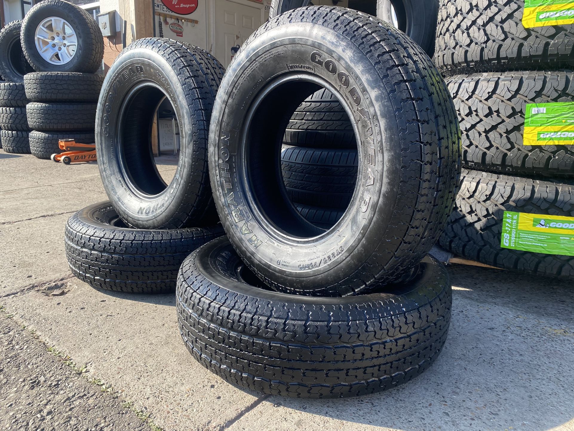 Trailer Tires Goodyear Maraton ST225/75/15”