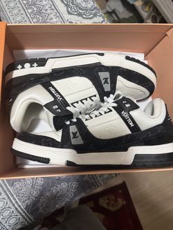Louie Vuitton Shoes