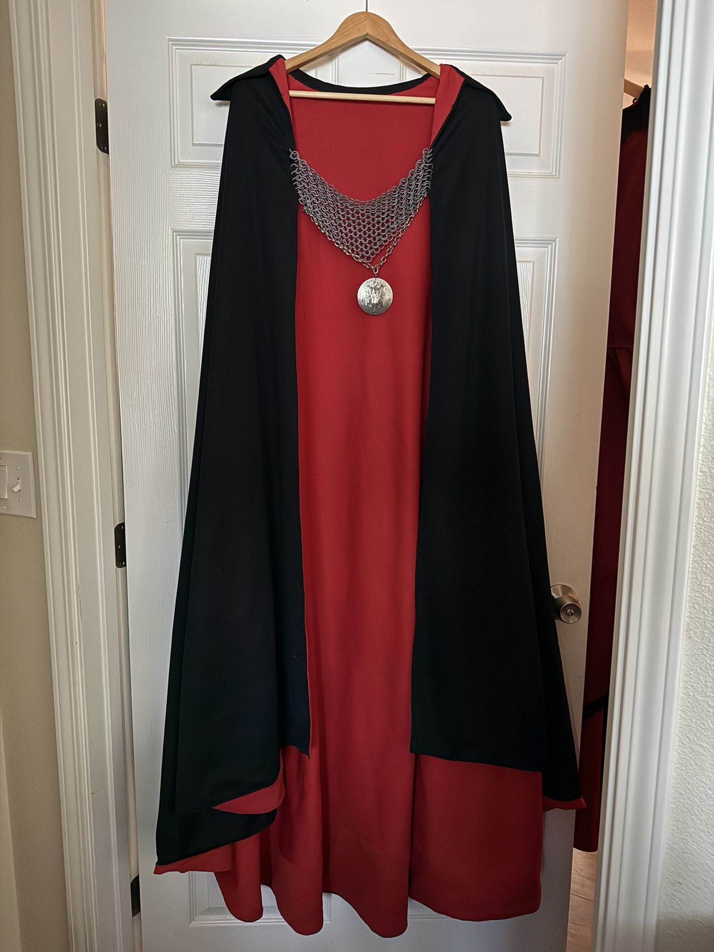 Handmade quality  black cape  with detailing