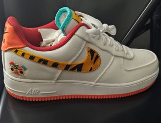 WMNS Nike Air Force One Brand New!