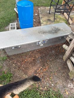 Full size truck tool box