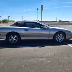 VERY RARE COLLECTERS CAR 2000 Chevrolet Camaro