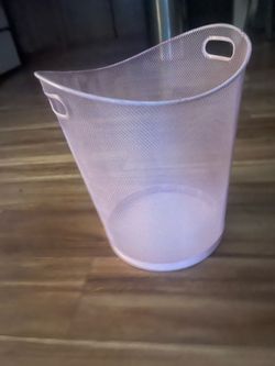 Trash can
