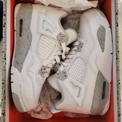 Jordan 4 Oreo Size 3.5