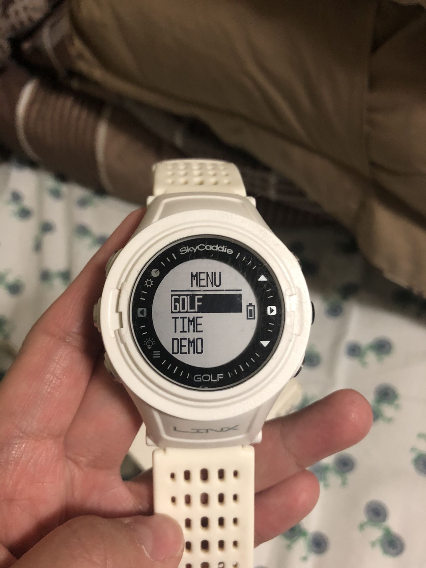 Sky Caddie Linx GPS Golf Watch