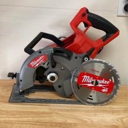 M18 FUEL 18-Volt Lithium-Ion Cordless 7-1/4 in. Rear Handle Circular Saw (Tool-Only)